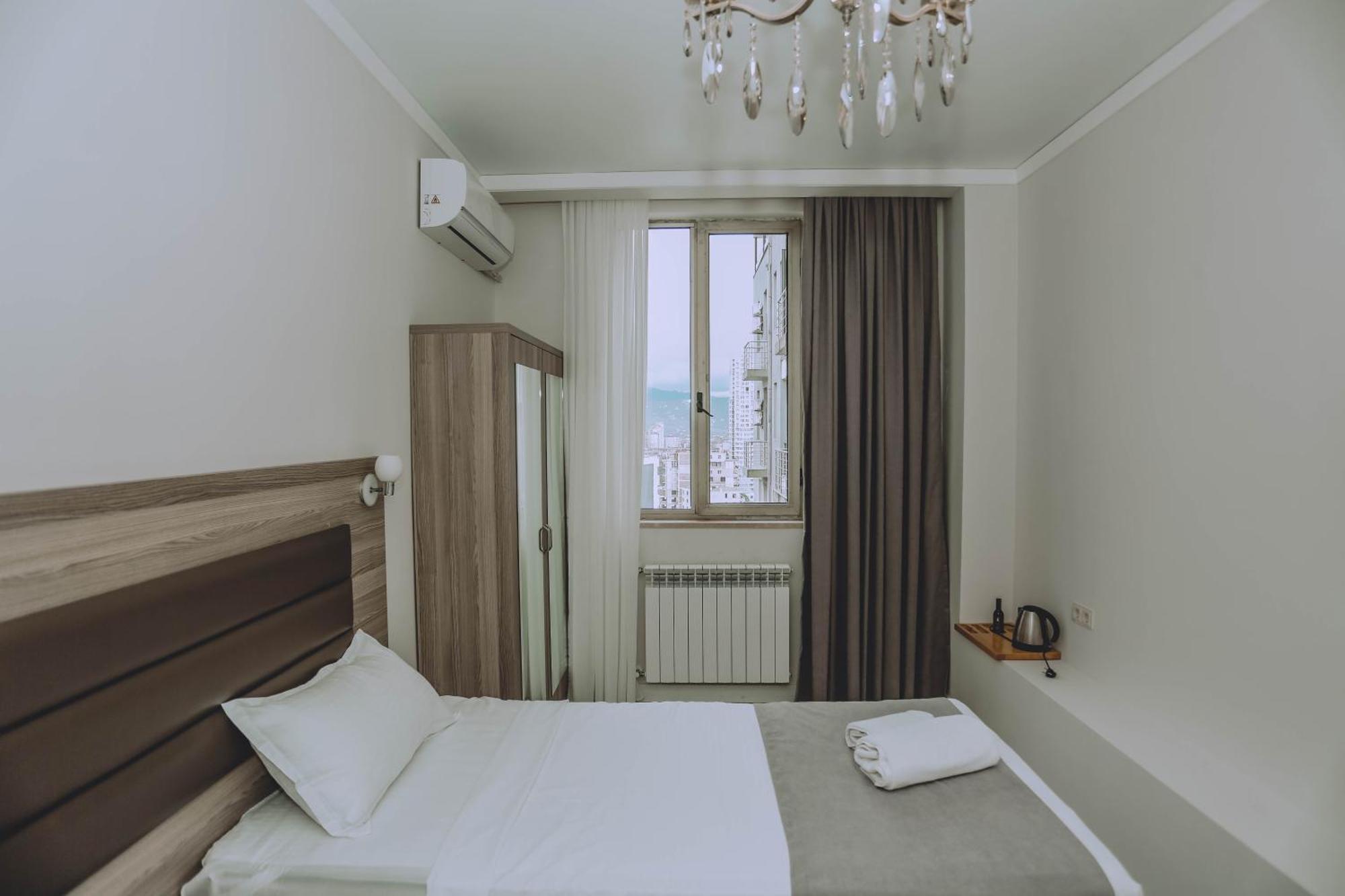 Royal Medis Hotel Batumi Exterior foto
