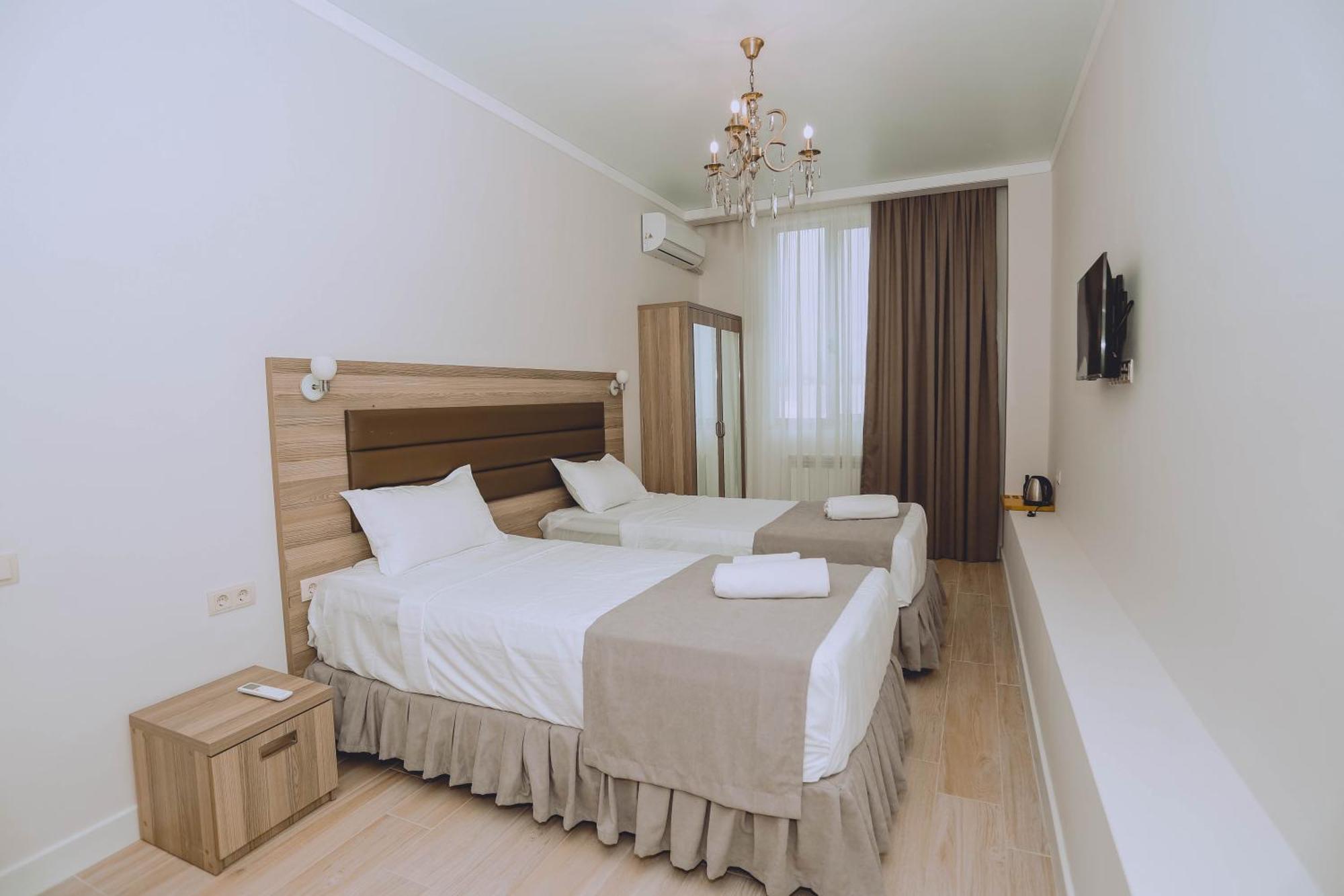 Royal Medis Hotel Batumi Exterior foto